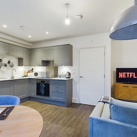 The Grove King Bed Wi-Fi Ev Charger Apartment Челтнъм Екстериор снимка